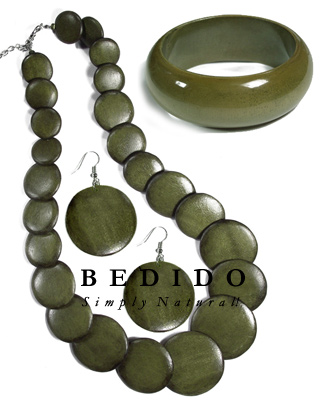 Stained Green Wood Jewelry Set Jewelry