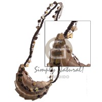 2 rows floating blacklip