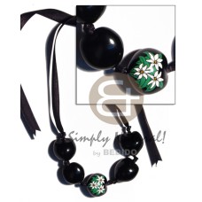 Kukui nuts ribbon choker