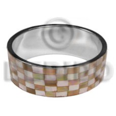 Laminated brownlip blocking in 1