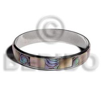 Laminated brownlip paua alternate in