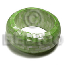 Chunky bangle orange hammershell