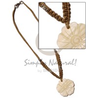 40mm kabibe shell flower