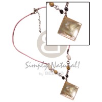 40mm diamond hammershell pendant