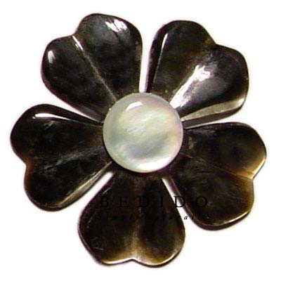 Blacklip 5 Hearts Petal Shell Pendants